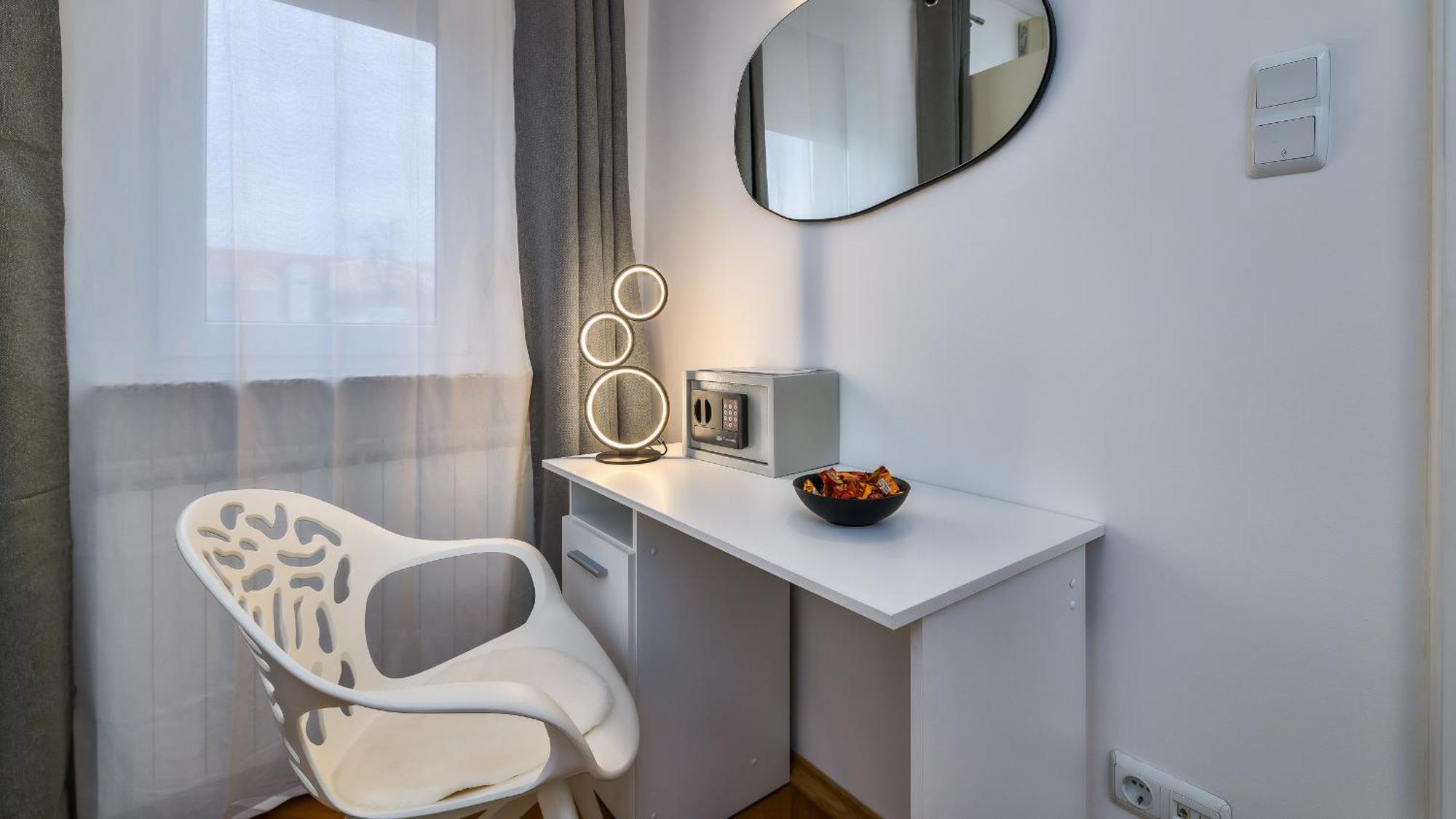 Iva'S Central Apartment Загреб Екстер'єр фото